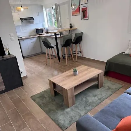 Bord De Apartment *